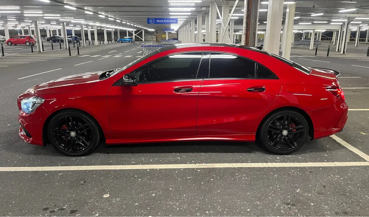 Mercedes-Benz Cla 200 D Amg Line Auto - Image 4