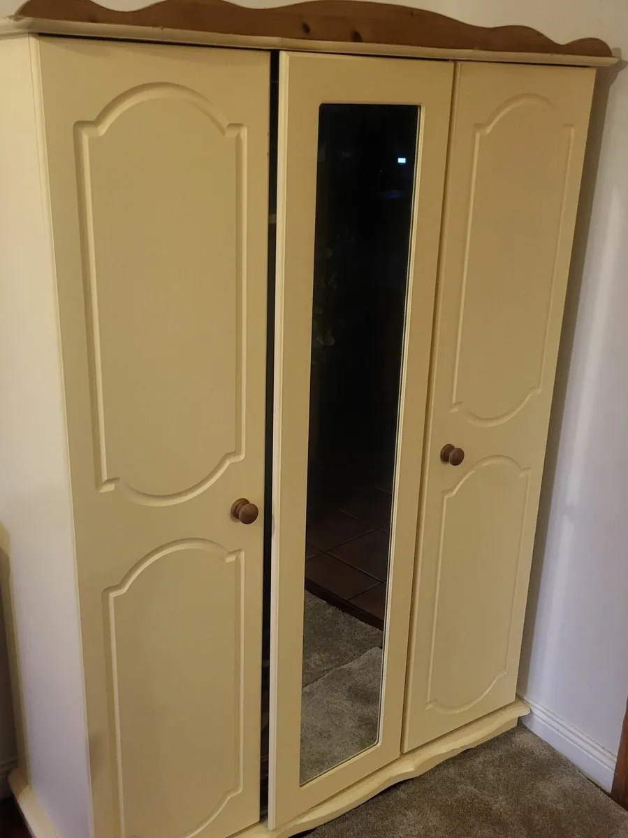 Triple Wardrobe (Pine and Cream) - Image 2