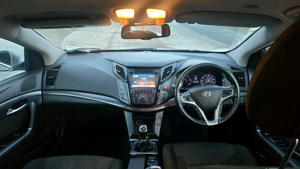 2012 Hyundai I40 1.7 Diesel new nct - Image 3