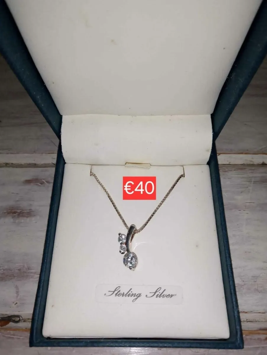 Jewellery - Image 3