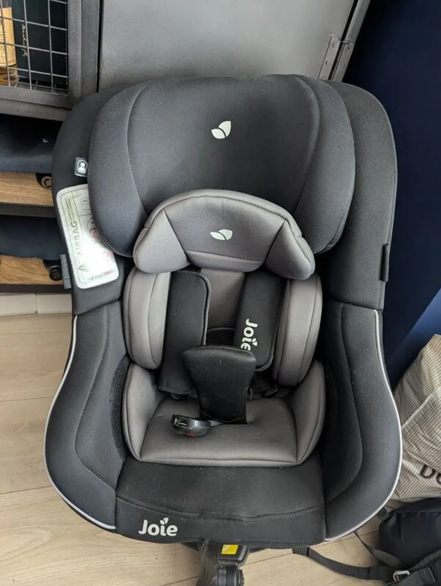 Joie 360 car seat - Image 2