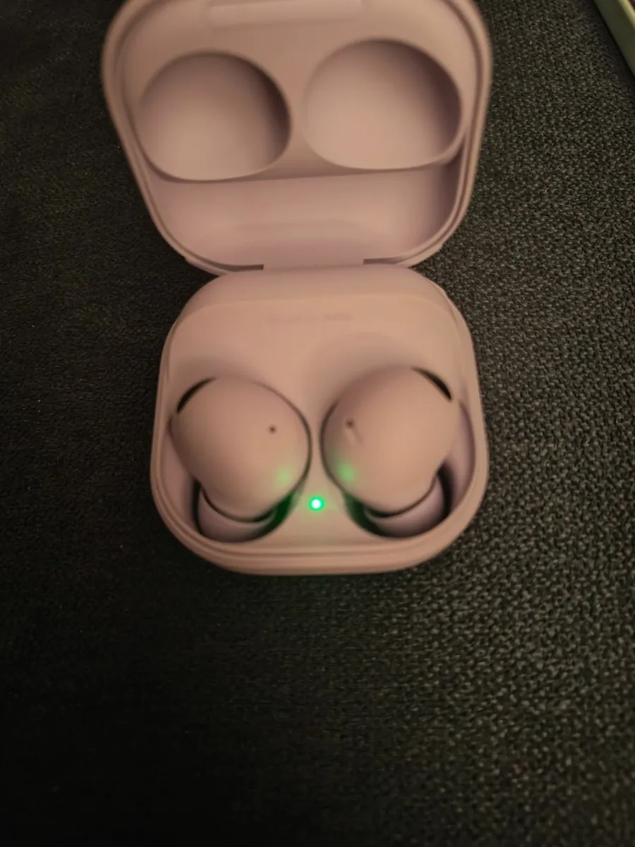 Genuine Samsung Galaxy buds 2 Pro Purple - Image 1