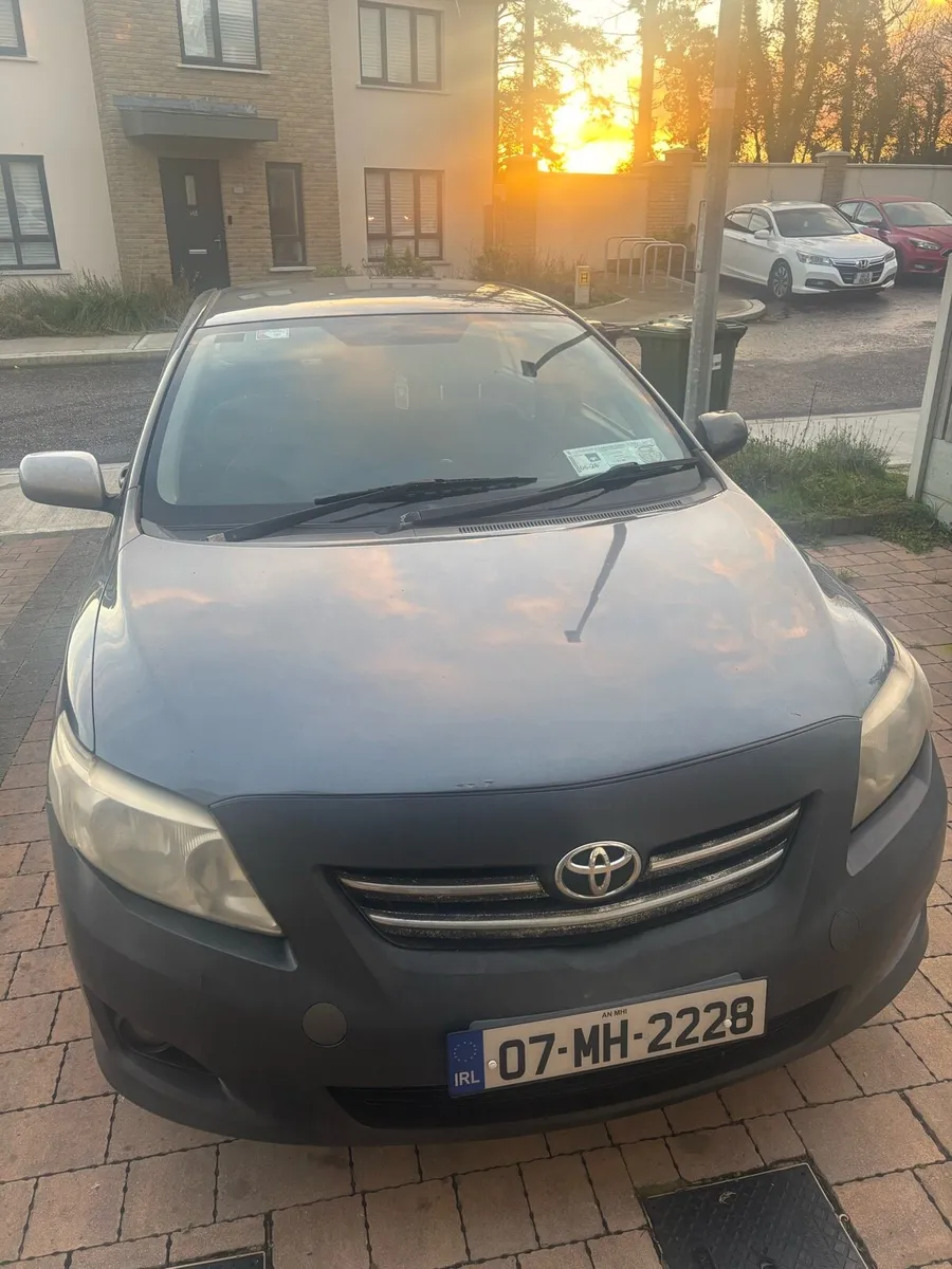 Toyota Corolla - Image 2