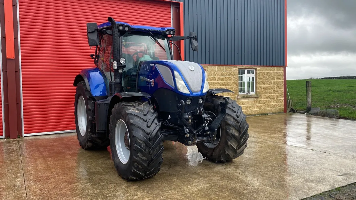 New Holland T7.225 2021 - Image 3