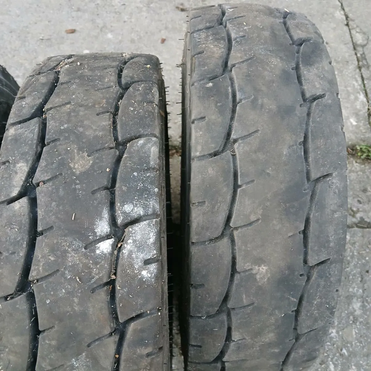 4 wheels and tyres 6.00-9 - Image 4