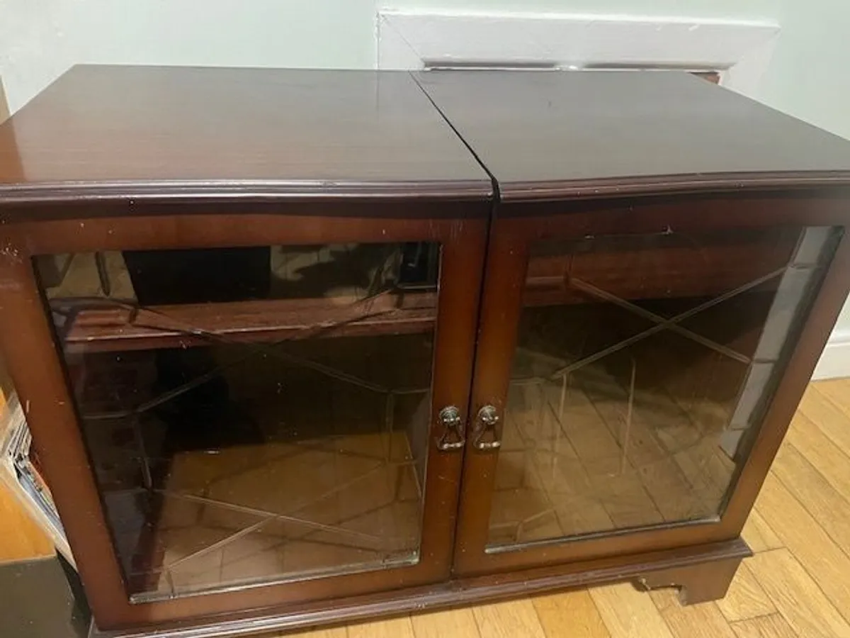 Mahogany Display Unit - Image 4