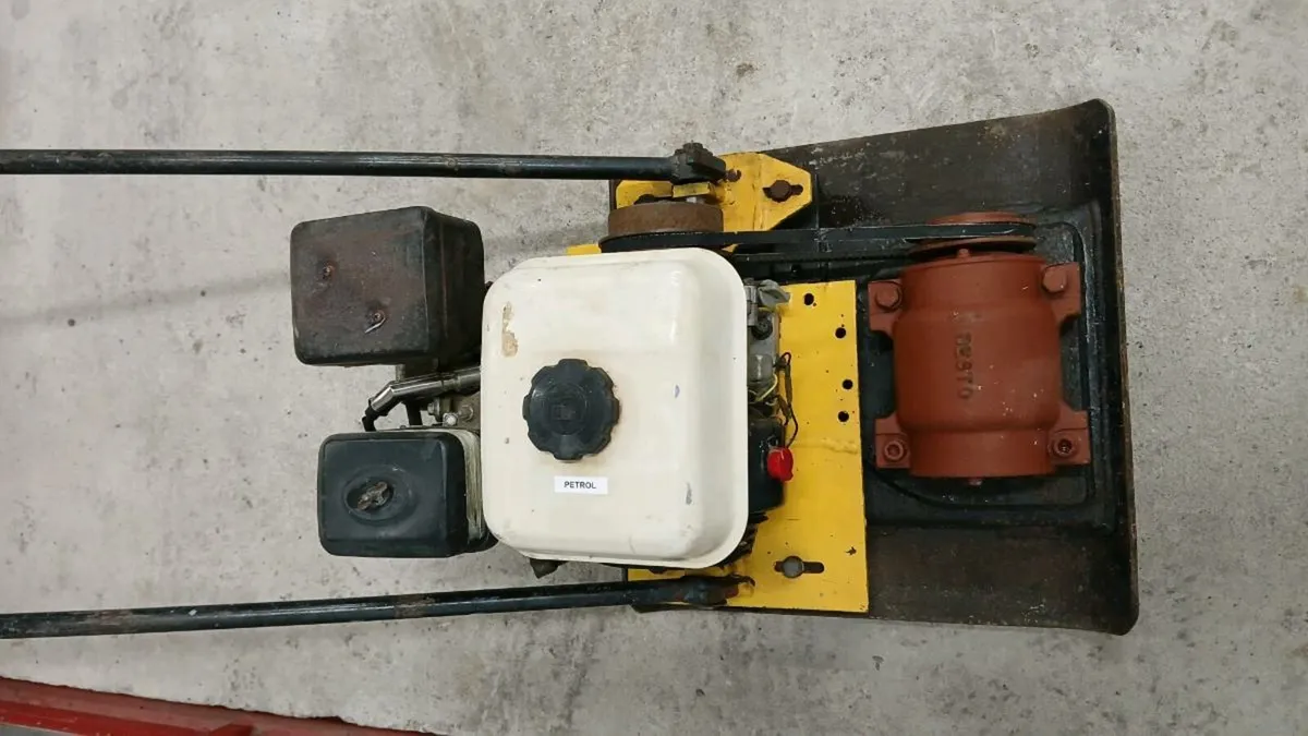 Wacker plate petrol - Image 4