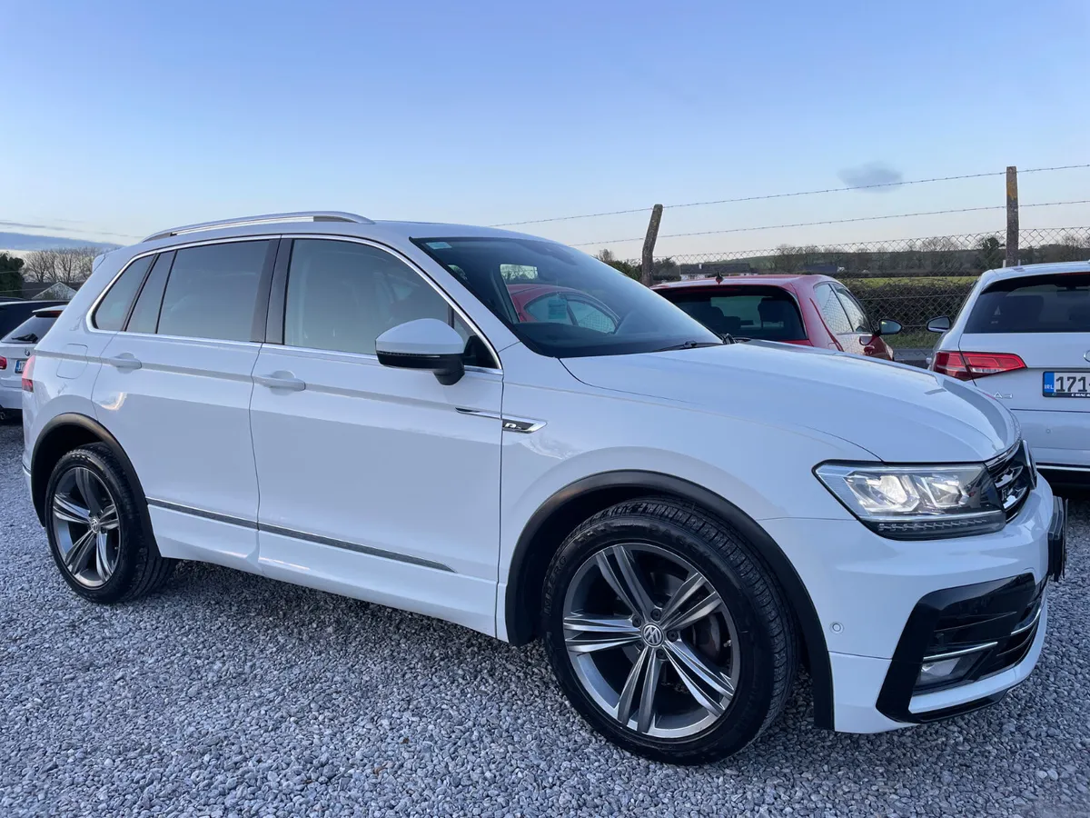Volkswagen Tiguan R-Line - Image 3