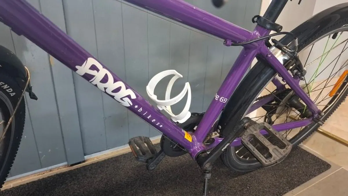 Childrens bike - Image 2