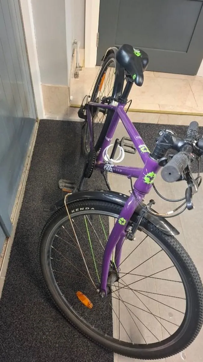 Childrens bike - Image 3