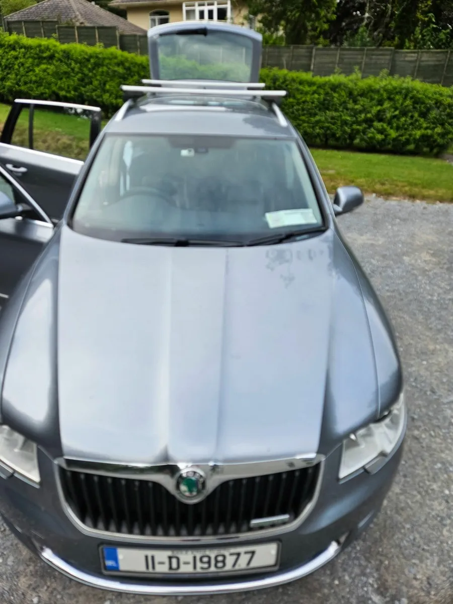 Car in need of  engine. For sale - Image 1