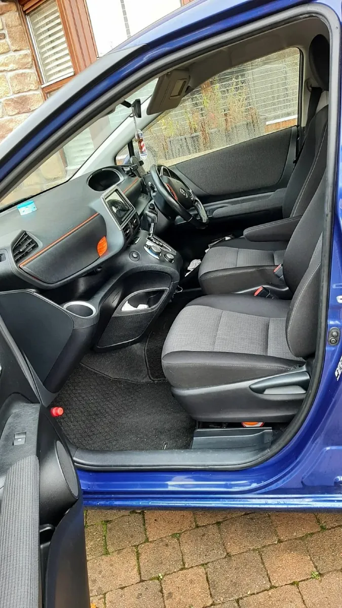 Toyota Sienta 2021 7Seater Cruise Keyless Warranty - Image 2