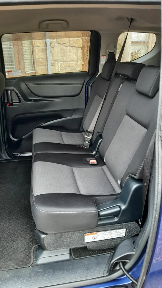 Toyota Sienta 2021 7Seater Cruise Keyless Warranty - Image 3