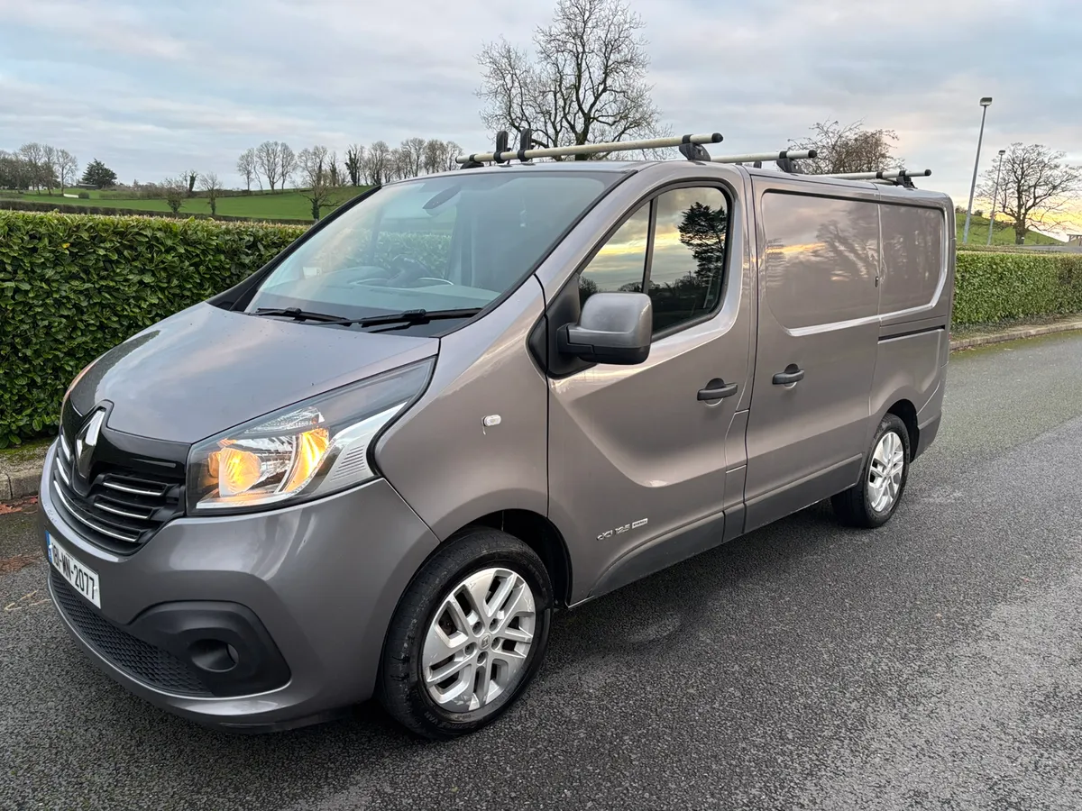 2018 RENAULT TRAFIC SPORT - Image 2