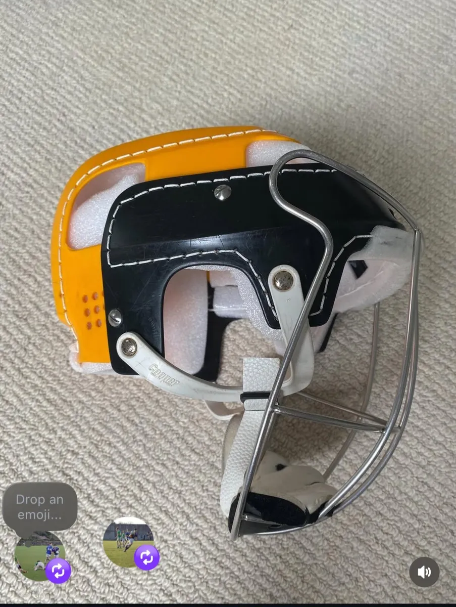 Junior Gola hurling helmet - Image 4