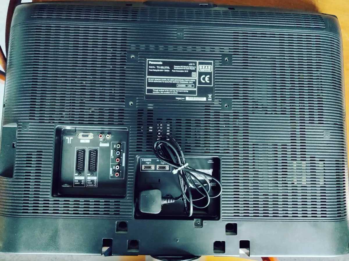 32" Panasonic Viera Television - Image 2