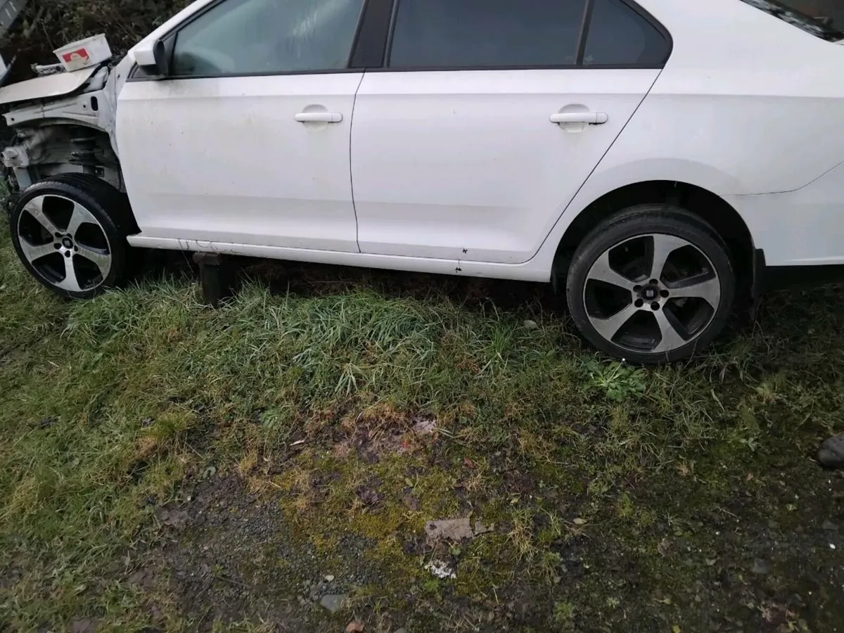 Alloy wheels - Image 1