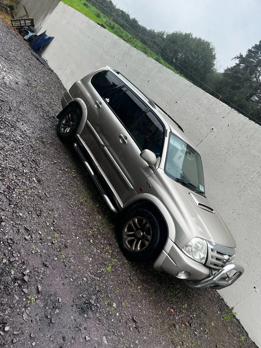 Suzuki Grand Vitara XL7 - Image 3