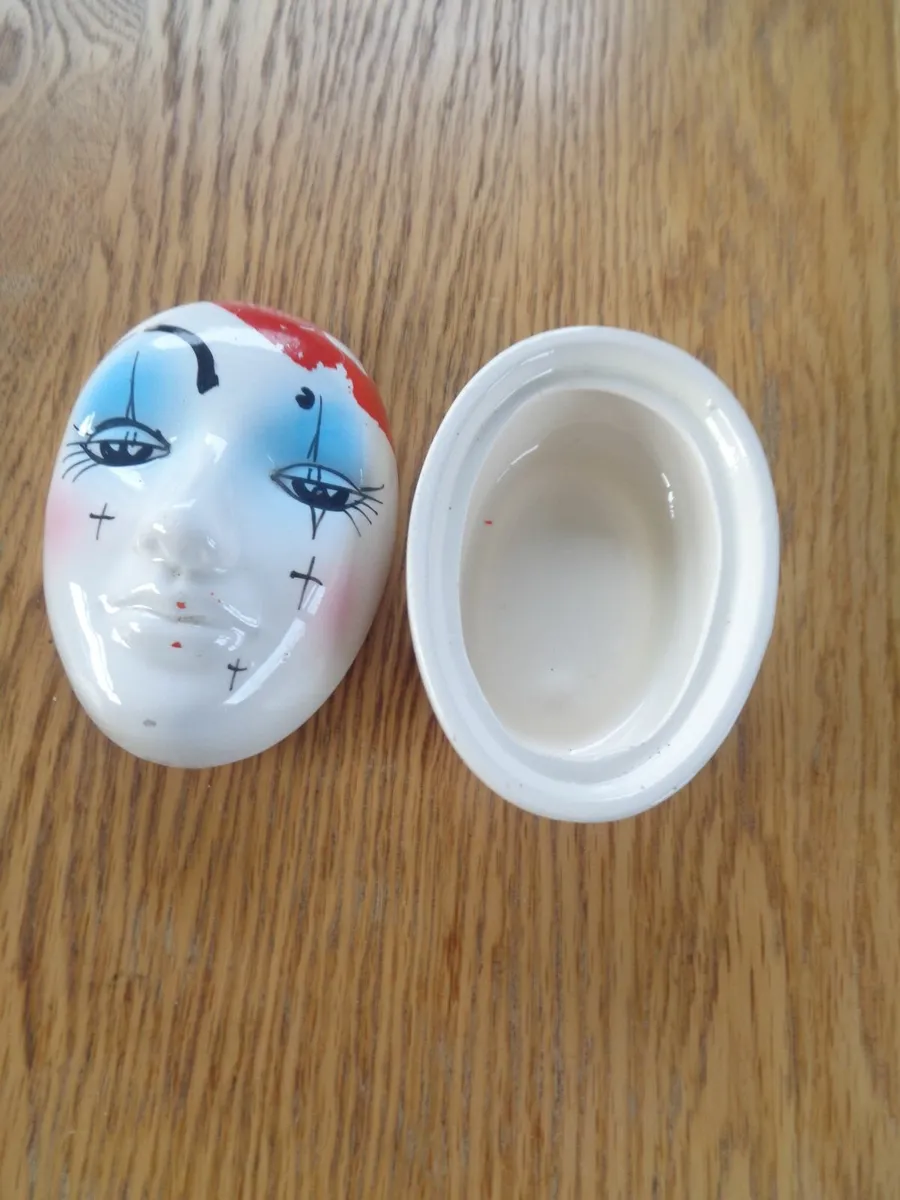 Vintage Clown Trinket Box for Sale - Image 2