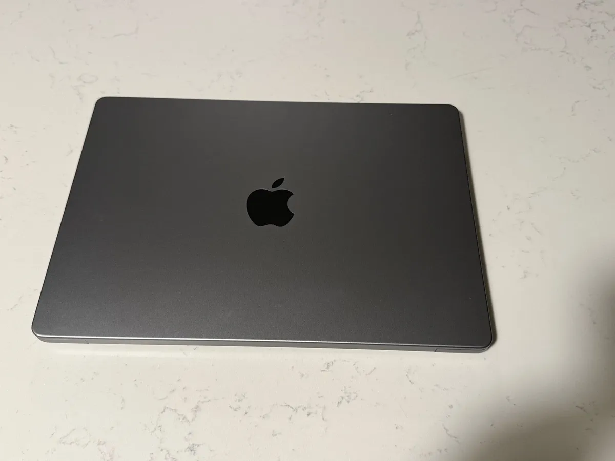 Apple MacBook Pro M1 - Image 2