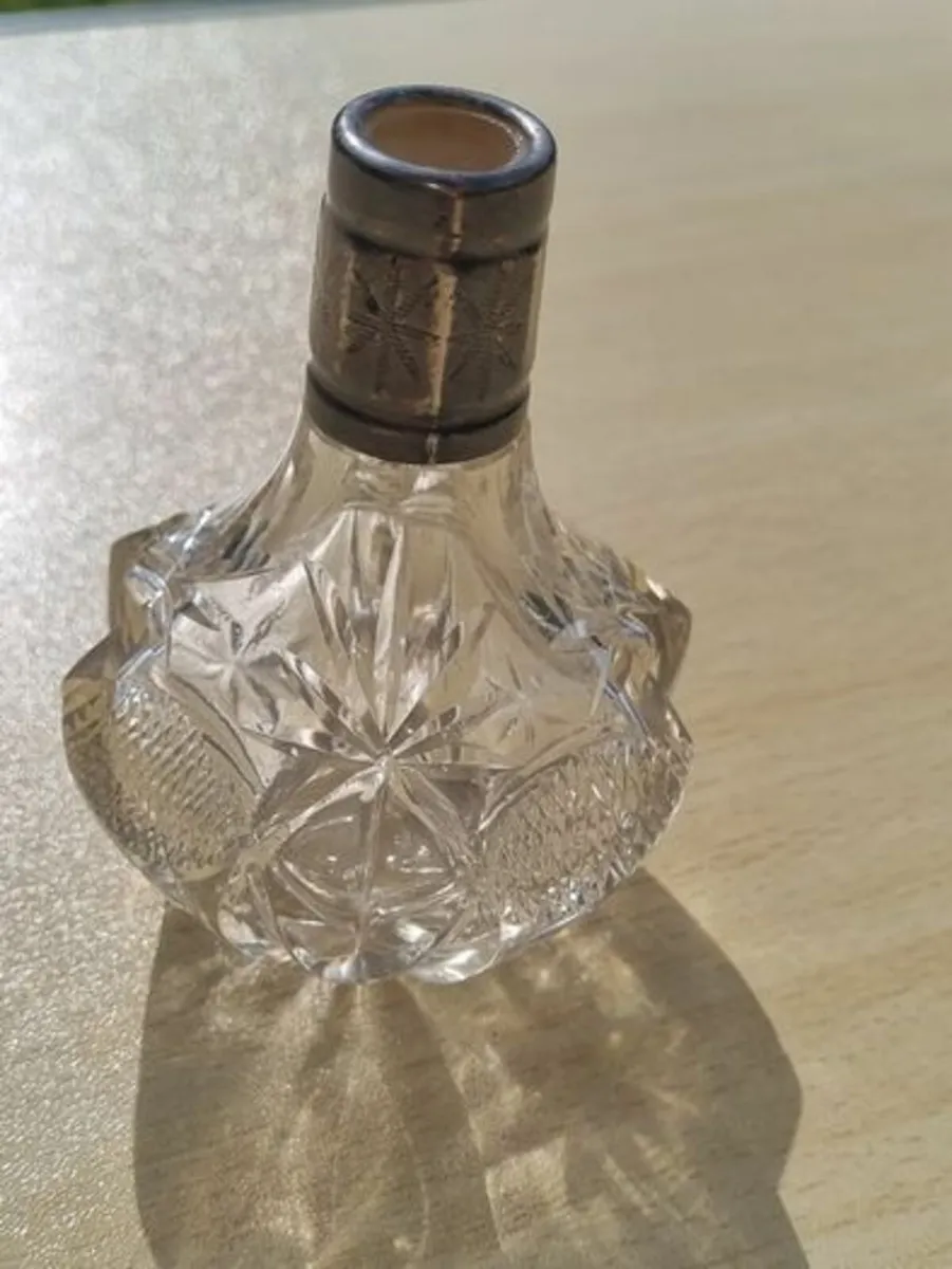Vintage crystal bottle with silver top - Image 2