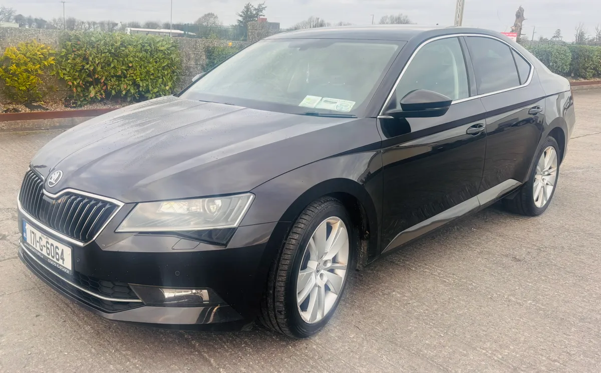 2017 SKODA SUBERB 20L AUTOMATIC - Image 1
