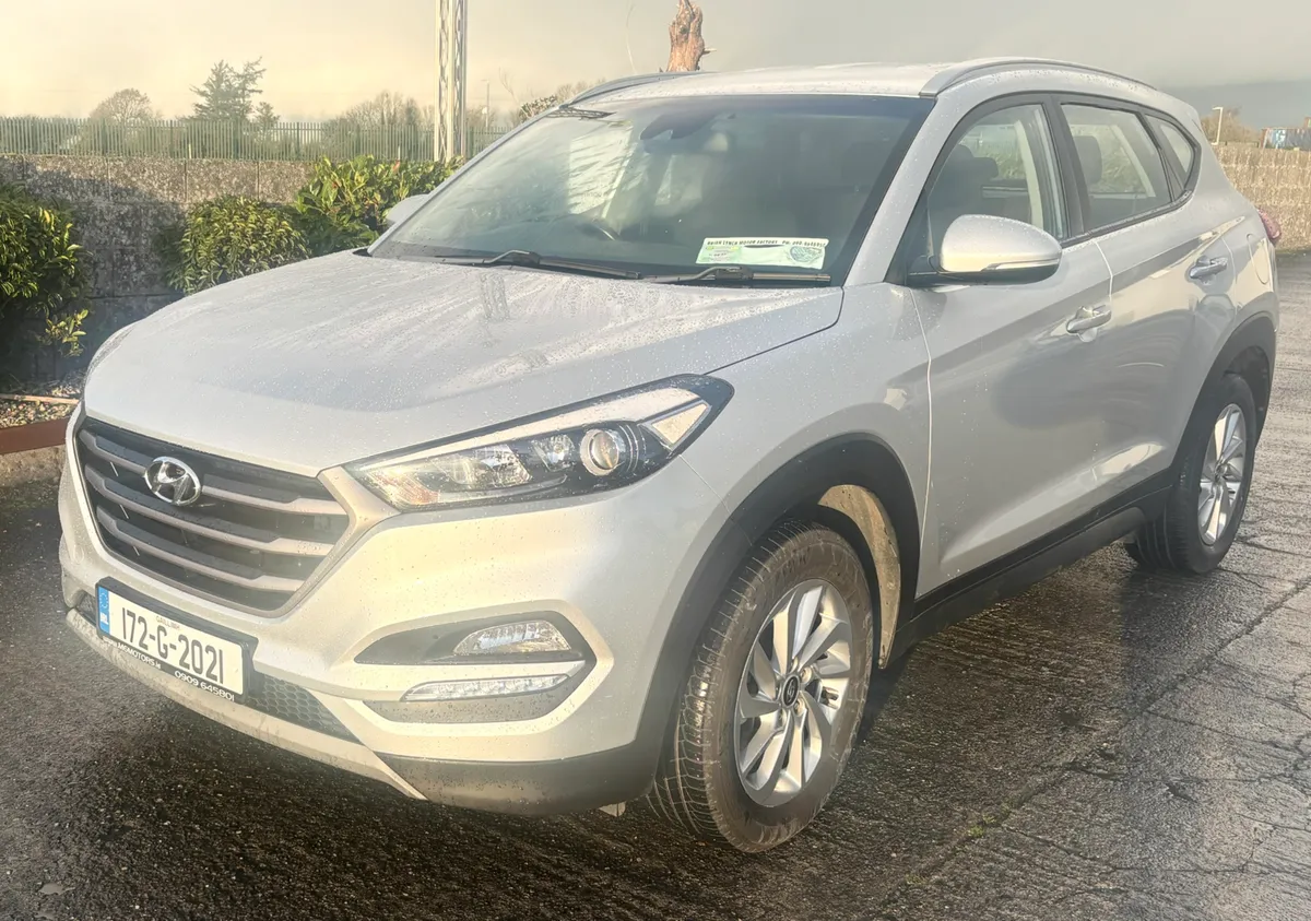 2017 HYUNDAI TUSCON - Image 1