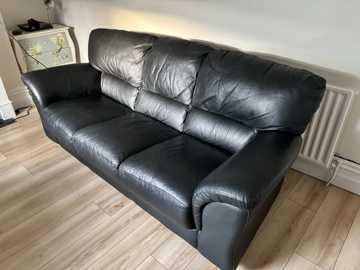 Italian Leather Sofa and Armchairs - Image 2