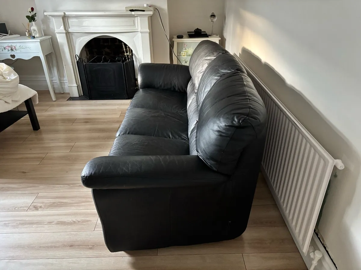 Italian Leather Sofa and Armchairs - Image 3