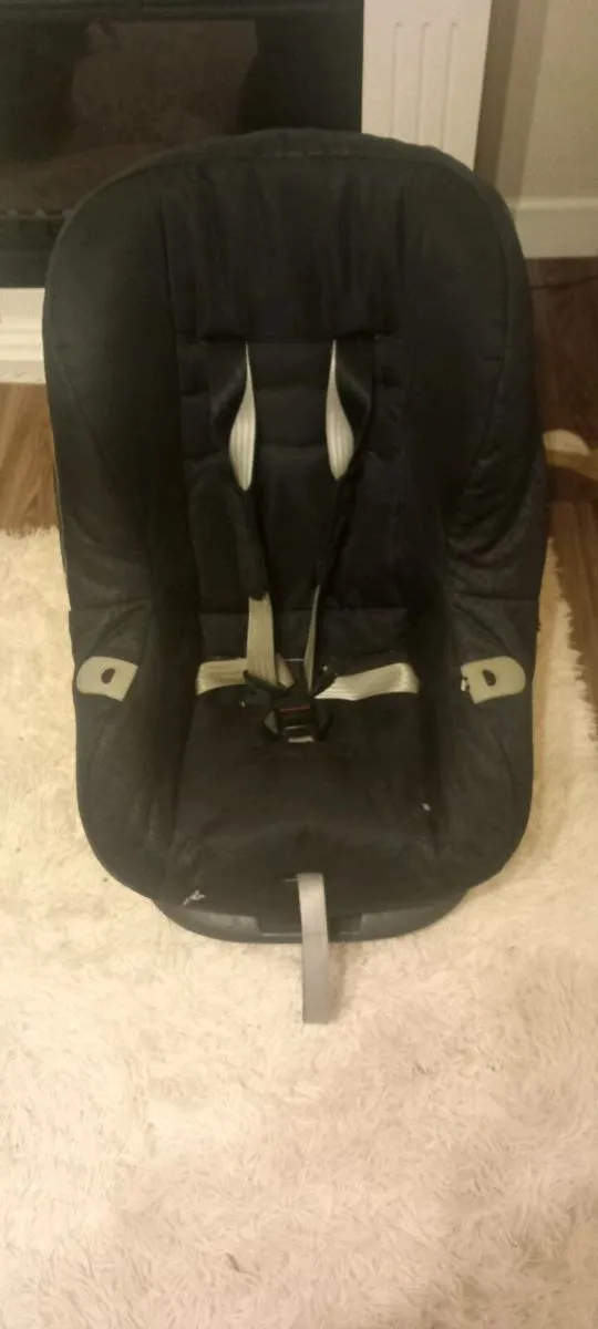 Britax Romer Car Seat - Image 1
