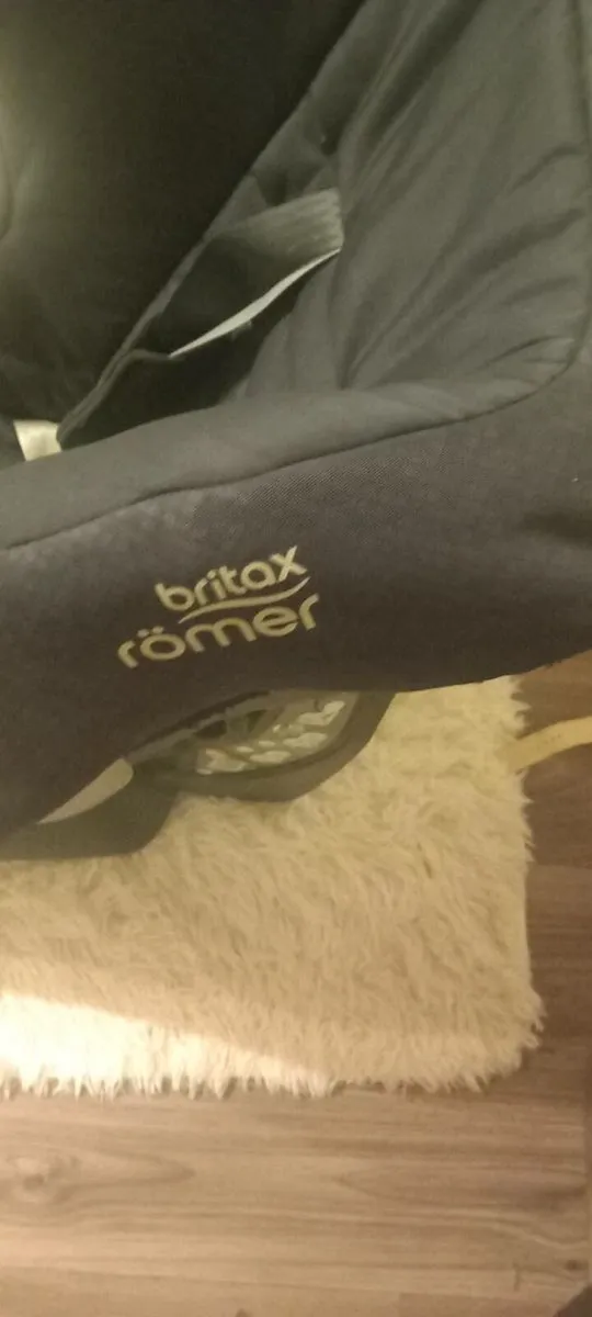 Britax Romer Car Seat - Image 2