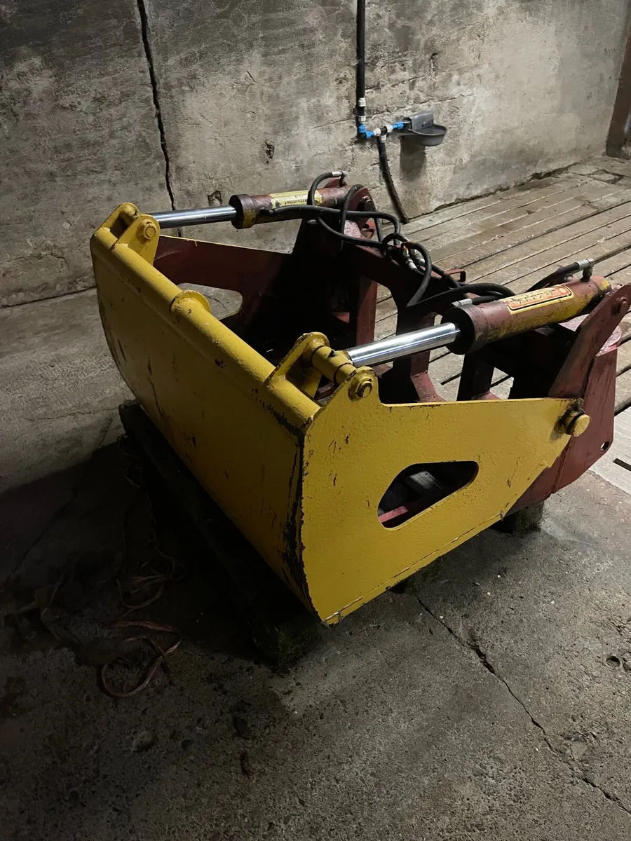 Mc Kenna Shear grab - Image 2