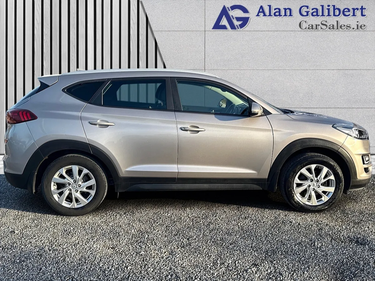 Hyundai Tucson 1.6 Diesel EXECUTIVE - Image 3