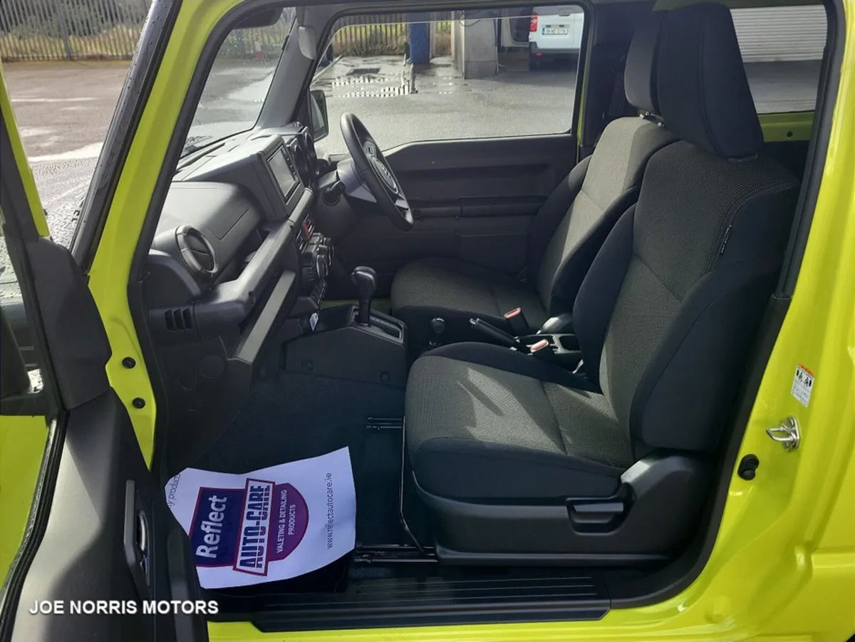 Suzuki Jimny XC AUTOMATIC 4X4 TOP SPEC,6100KM - Image 4
