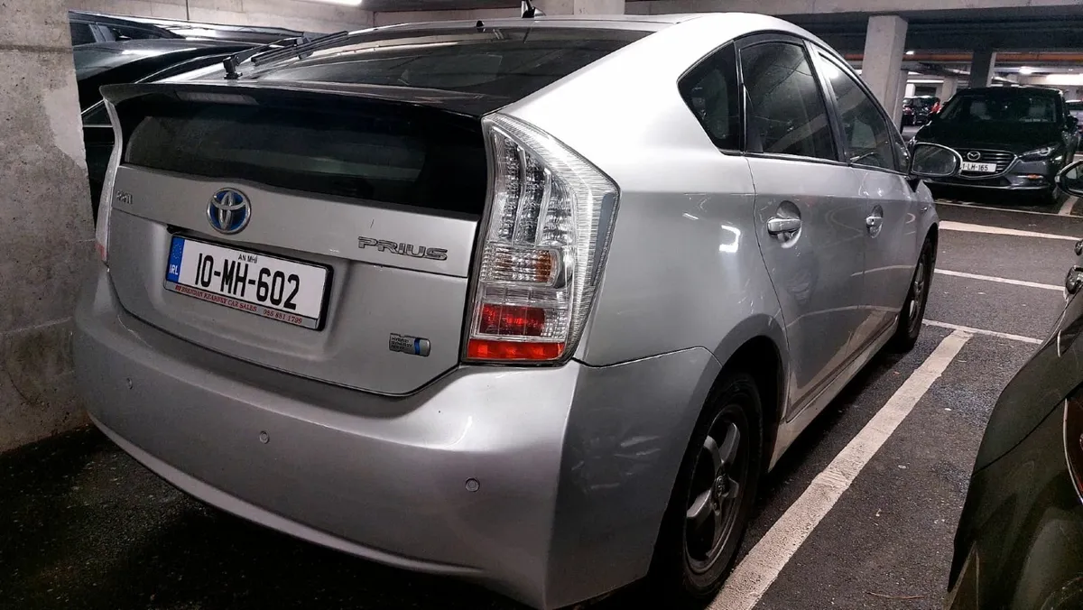 Toyota Prius 2010 - Image 4