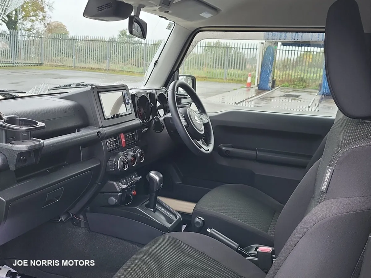 Suzuki Jimny XC TURBO TOP SPEC 4WD AUTOMATIC, EXTR - Image 4