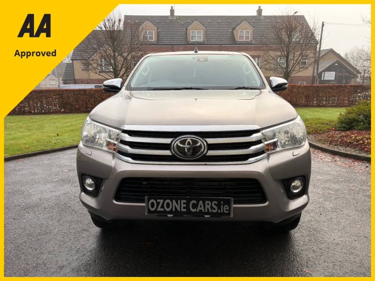 Toyota Hilux ICON D-4D 4WD DCB - Image 4