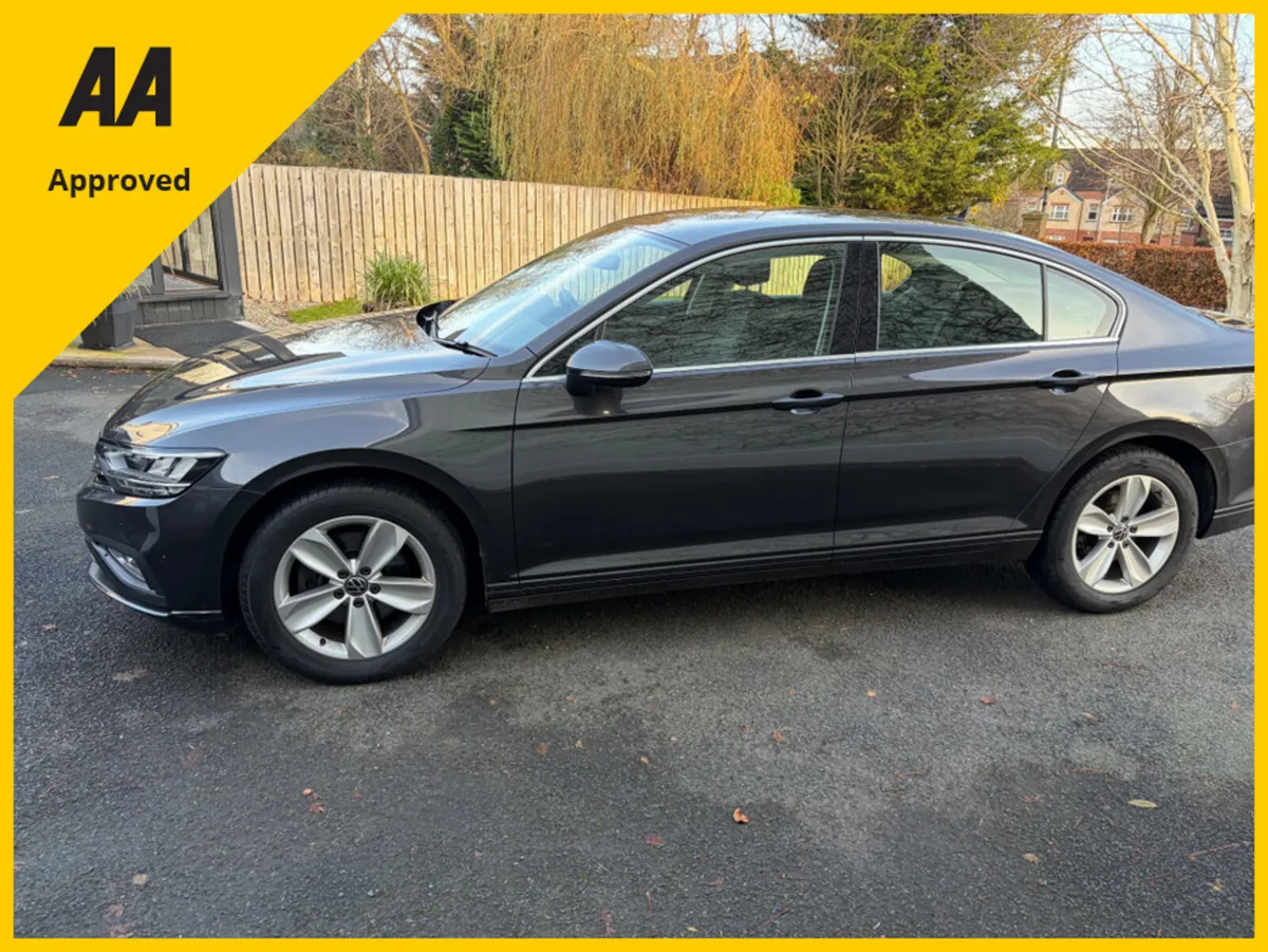 Volkswagen Passat SE NAV TDI S-A DSG - Image 1
