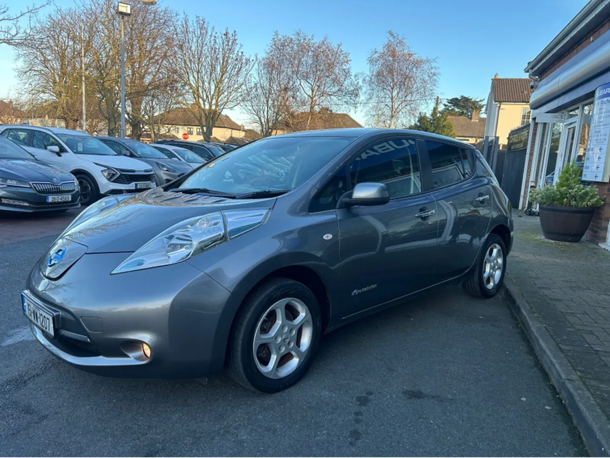 Nissan Leaf EV SV Cold-Pack 5DR EV-Automatic - Gre - Image 4