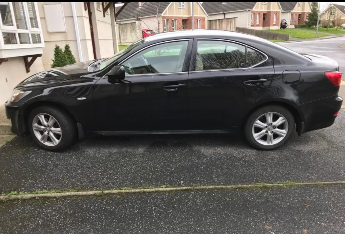 Lexus IS 2008 - Image 2