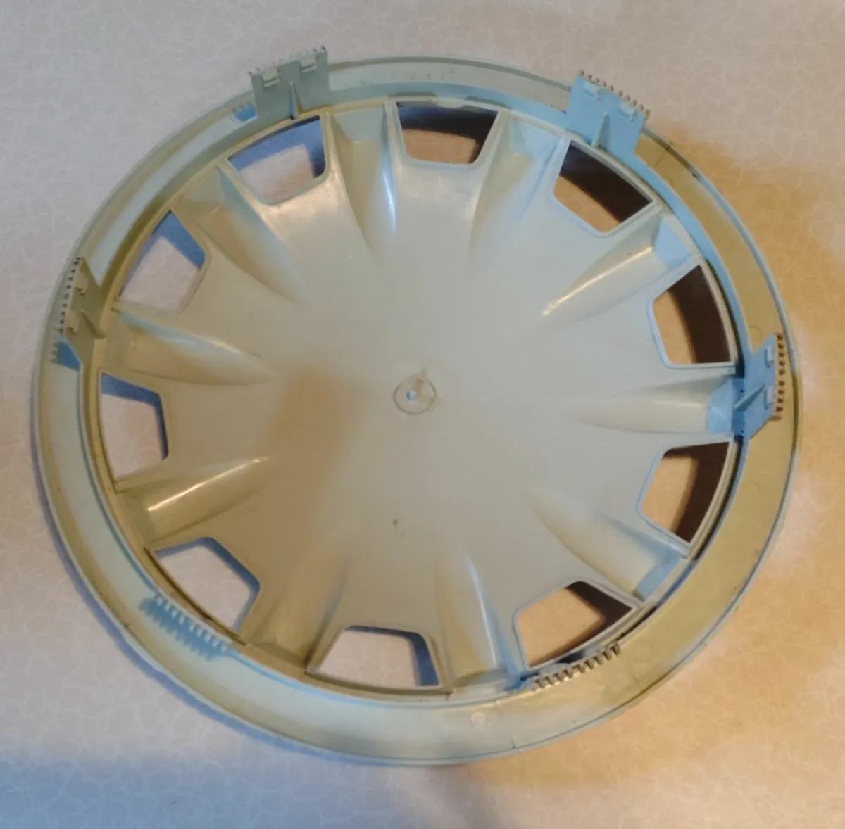 Four 13" Plastic Hubcaps (used). - Image 3