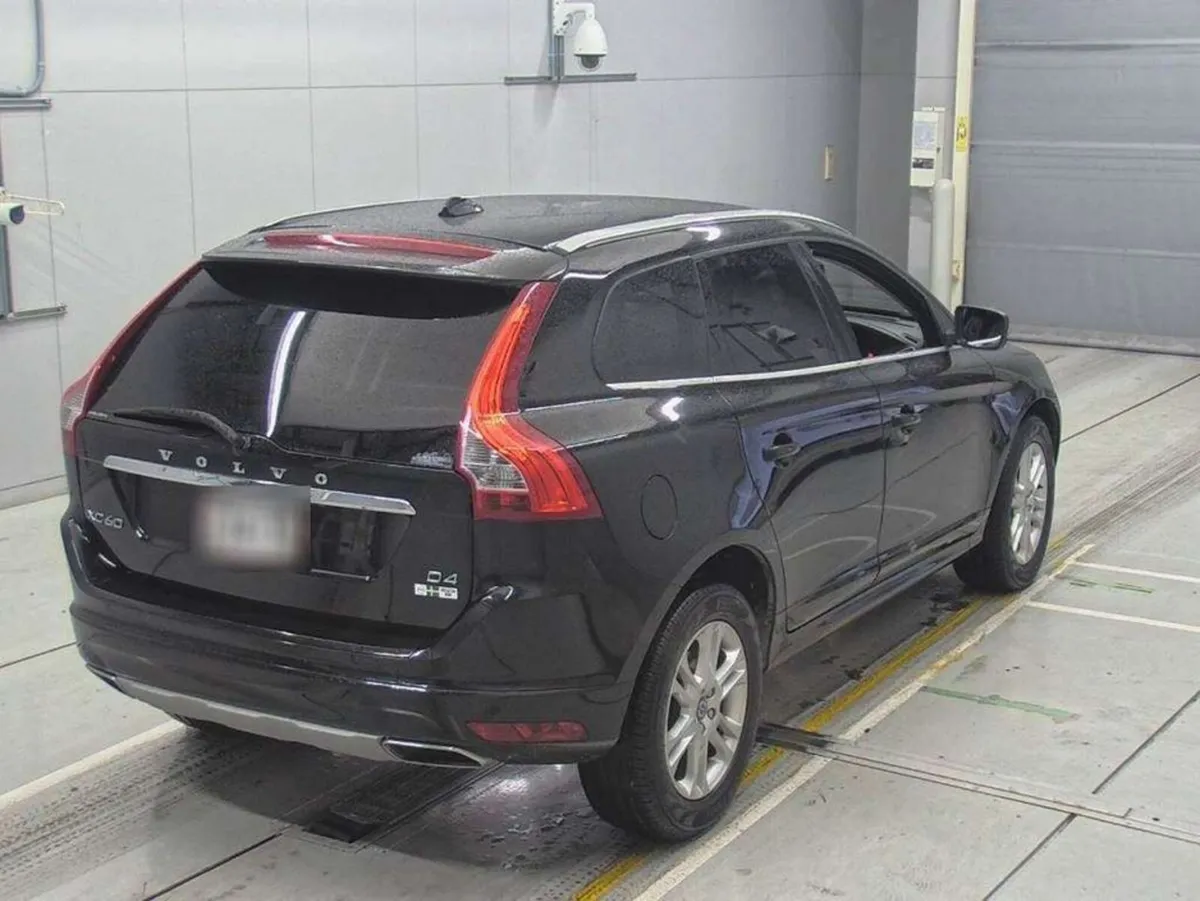 Volvo XC60 SE LUXURY 2.0 DIESEL 5DR AUTOMATIC 190B - Image 2