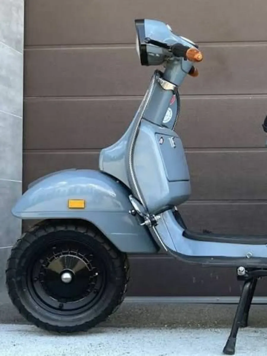 Mark 1 Vespa PX glove box wanted - Image 1