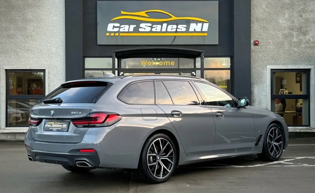 2.0 520d MHT M Sport Touring 5dr Diesel Hybrid Ste - Image 4