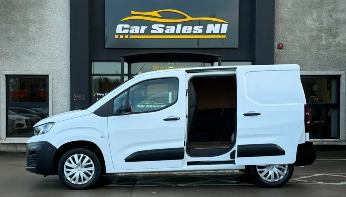 1.5 BlueHDi 1000 Professional Standard Panel Van 5 - Image 4