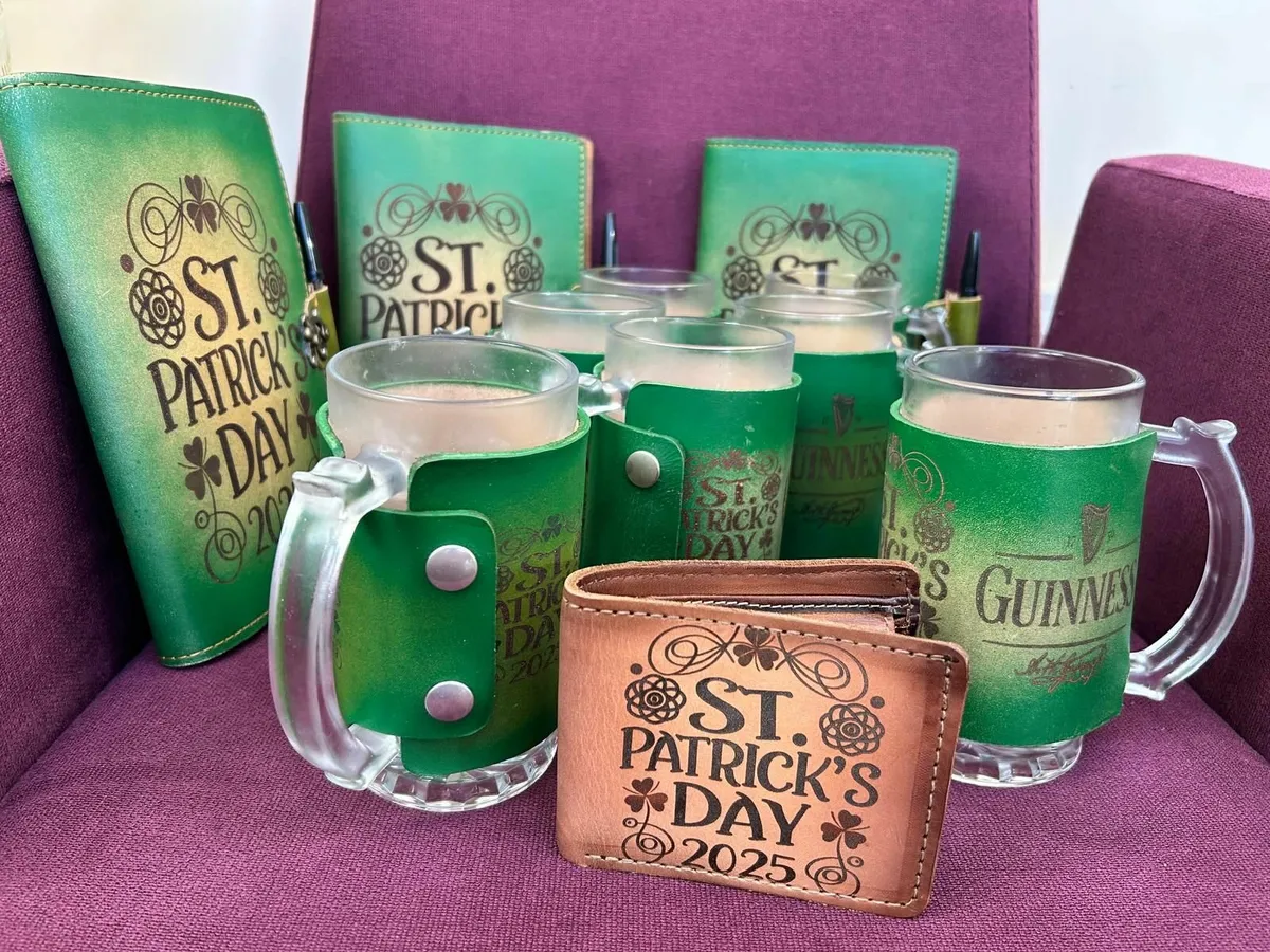 Genuine Leather Irish heritage 7 mugs, 2 diaries  - Image 1