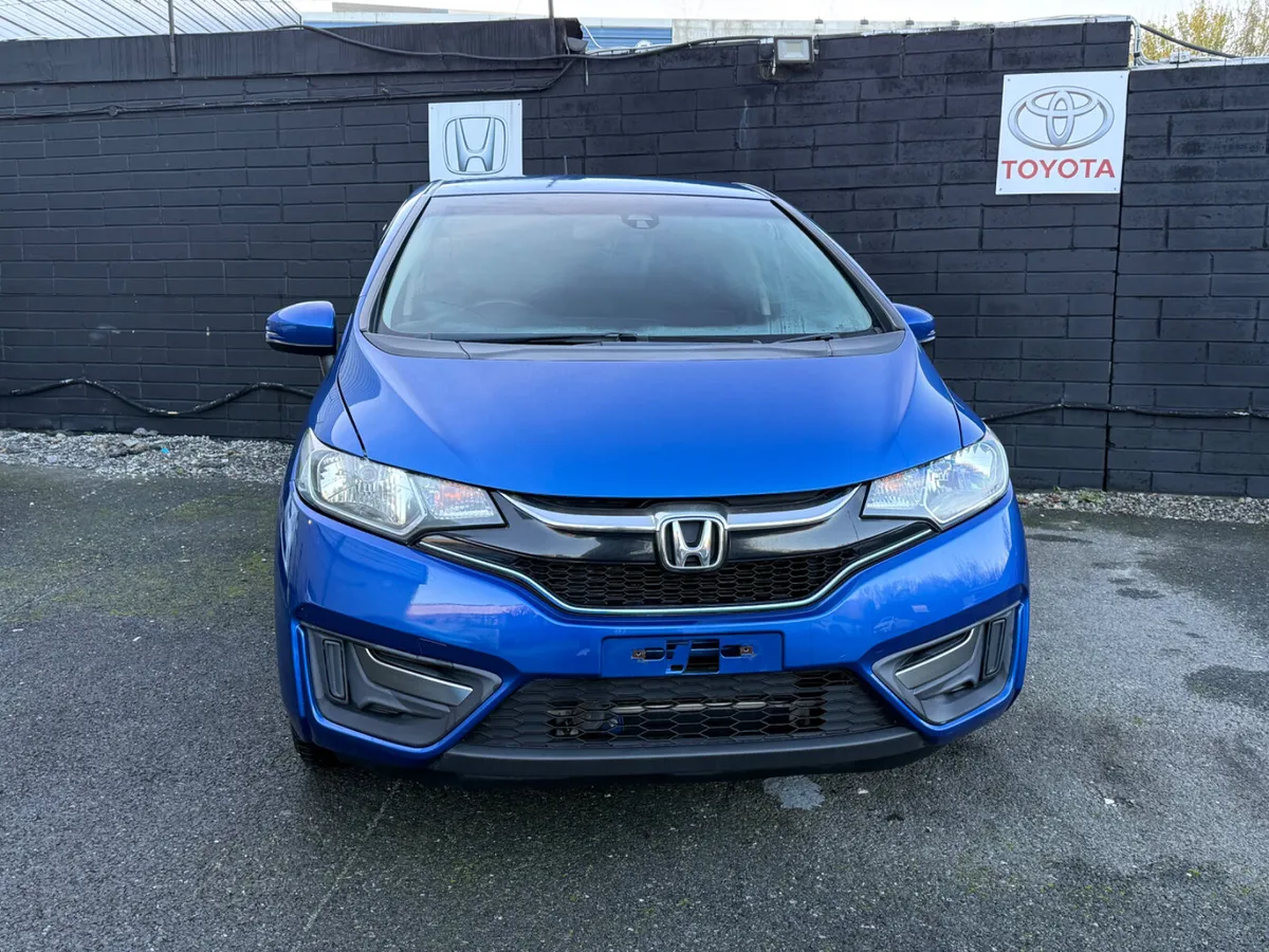 2017 Honda Fit Petrol/Hybrid - Image 2