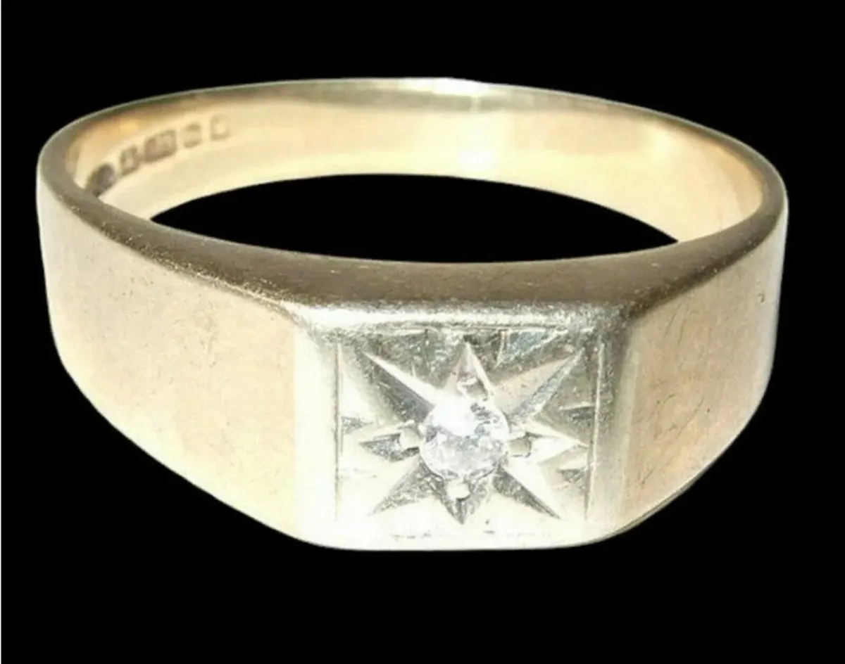 Vintage Hallmarked 9ct Diamond Solitaire - Image 1