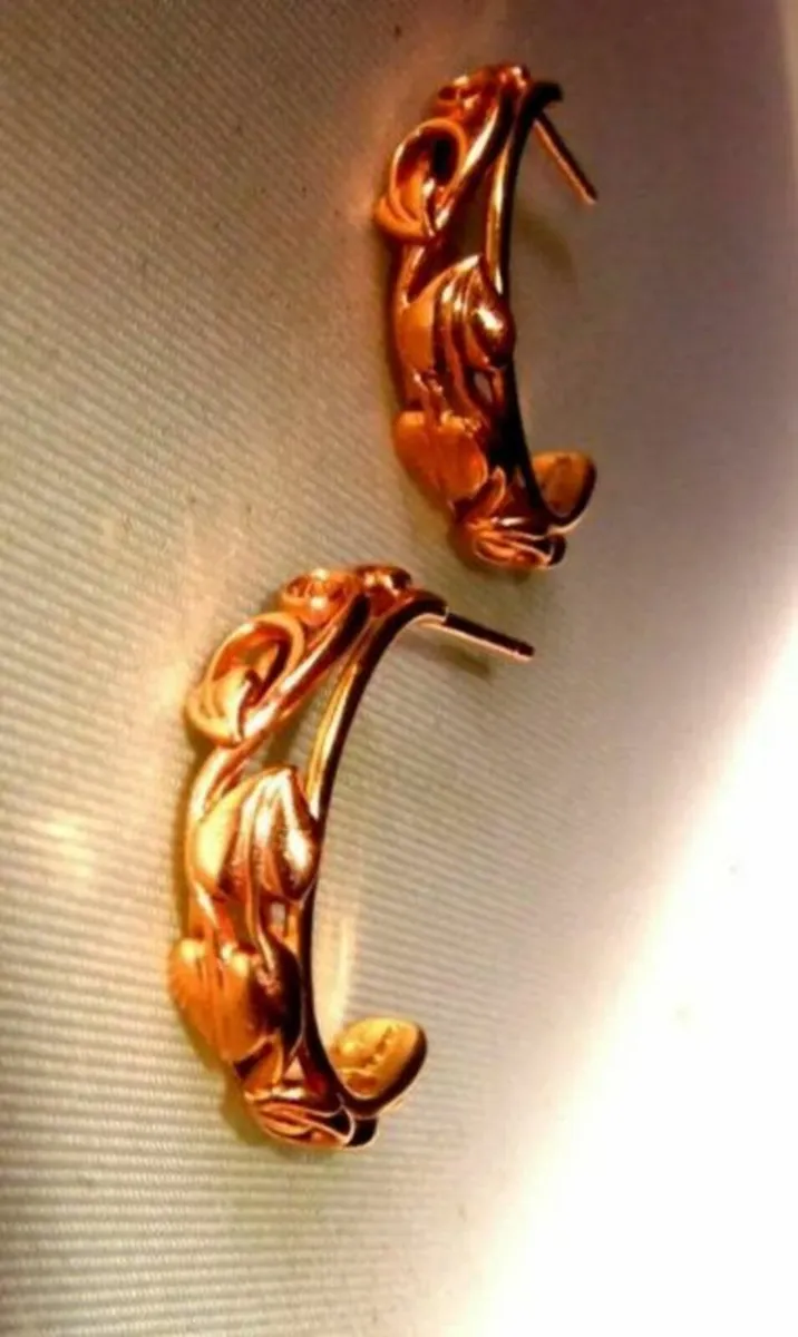 Vintage Hallmarked 9ct Gold Harrods Hoop Earrings - Image 4