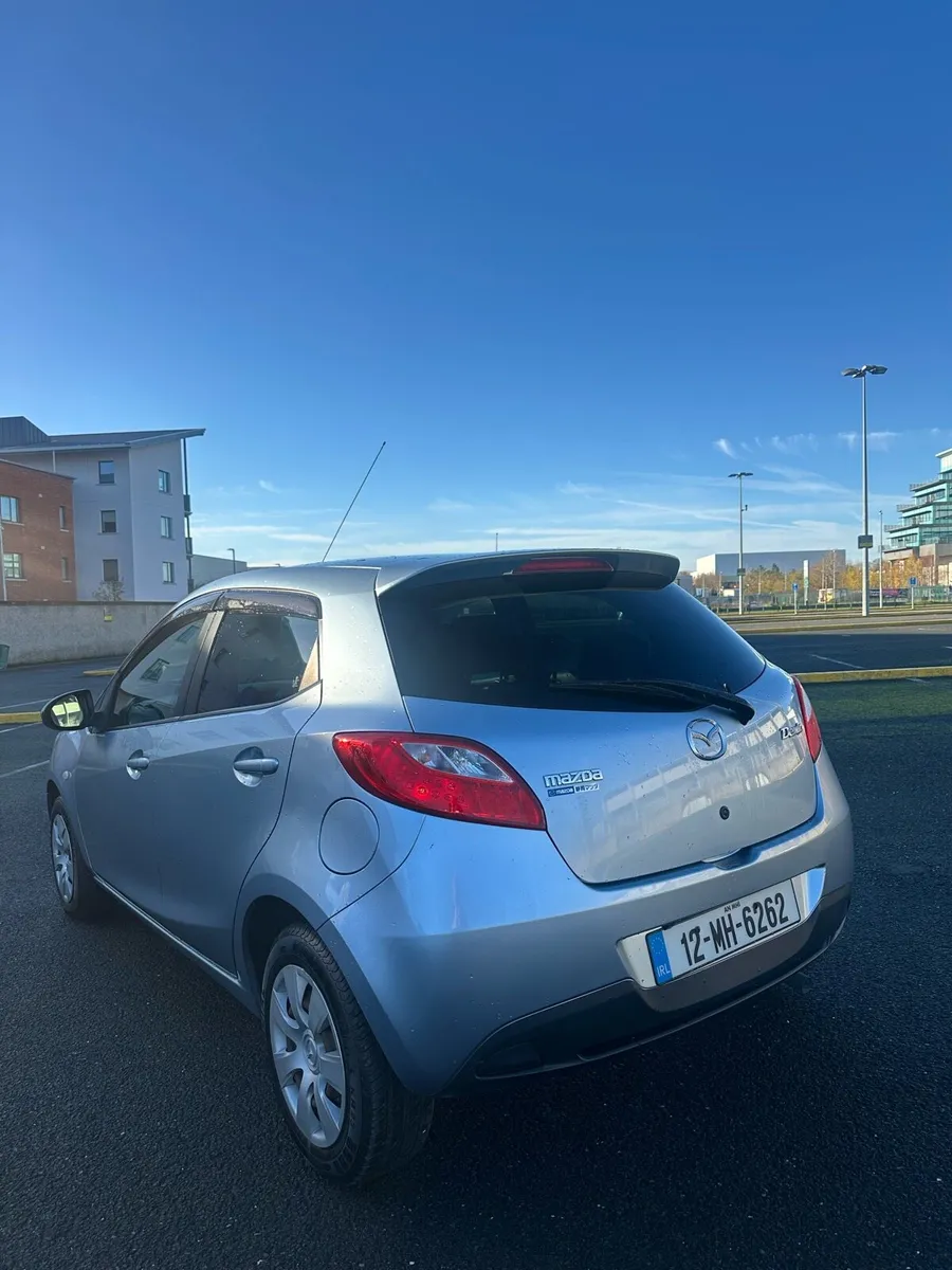 Automatic Mazda Demio - Image 4